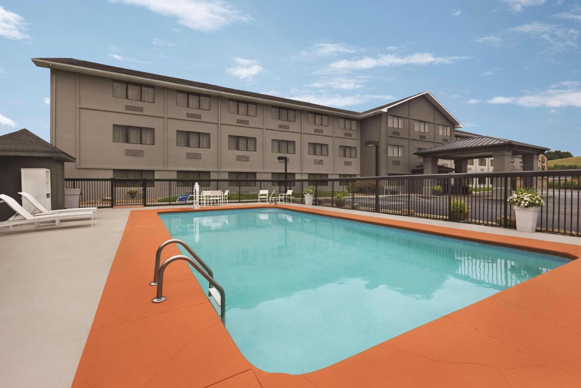 Country Inn & Suites By Radisson, Abingdon, Va מראה חיצוני תמונה